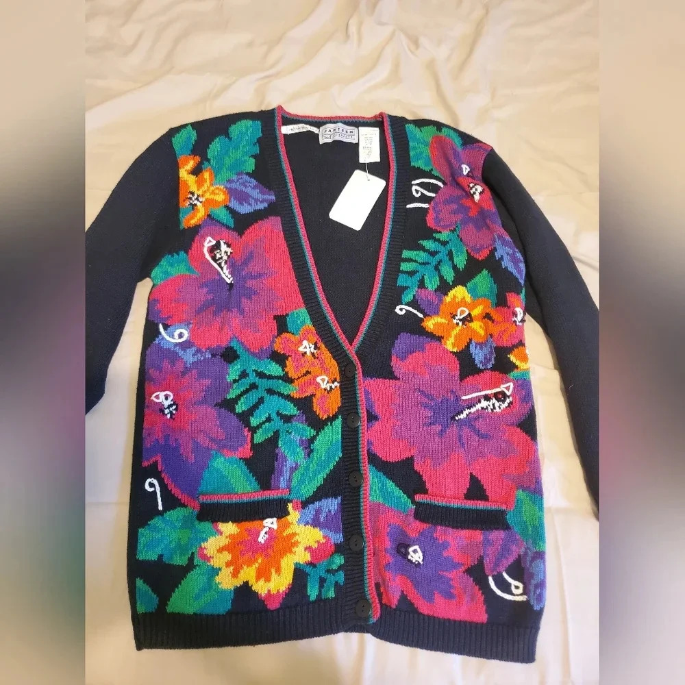 Women's Jantzen Vintage Hand Embroidered Floral Colorful 90's Sweater Size S NWT